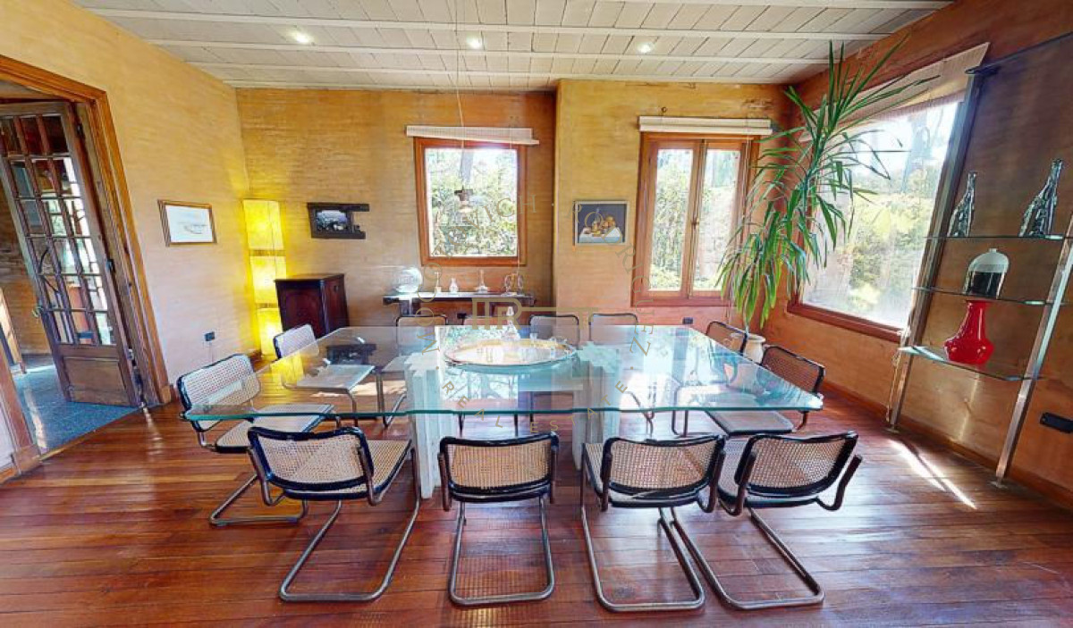 Casa ID.415 - Casa en venta 5 dormitorios  - Barrio cerrado Punta del Este