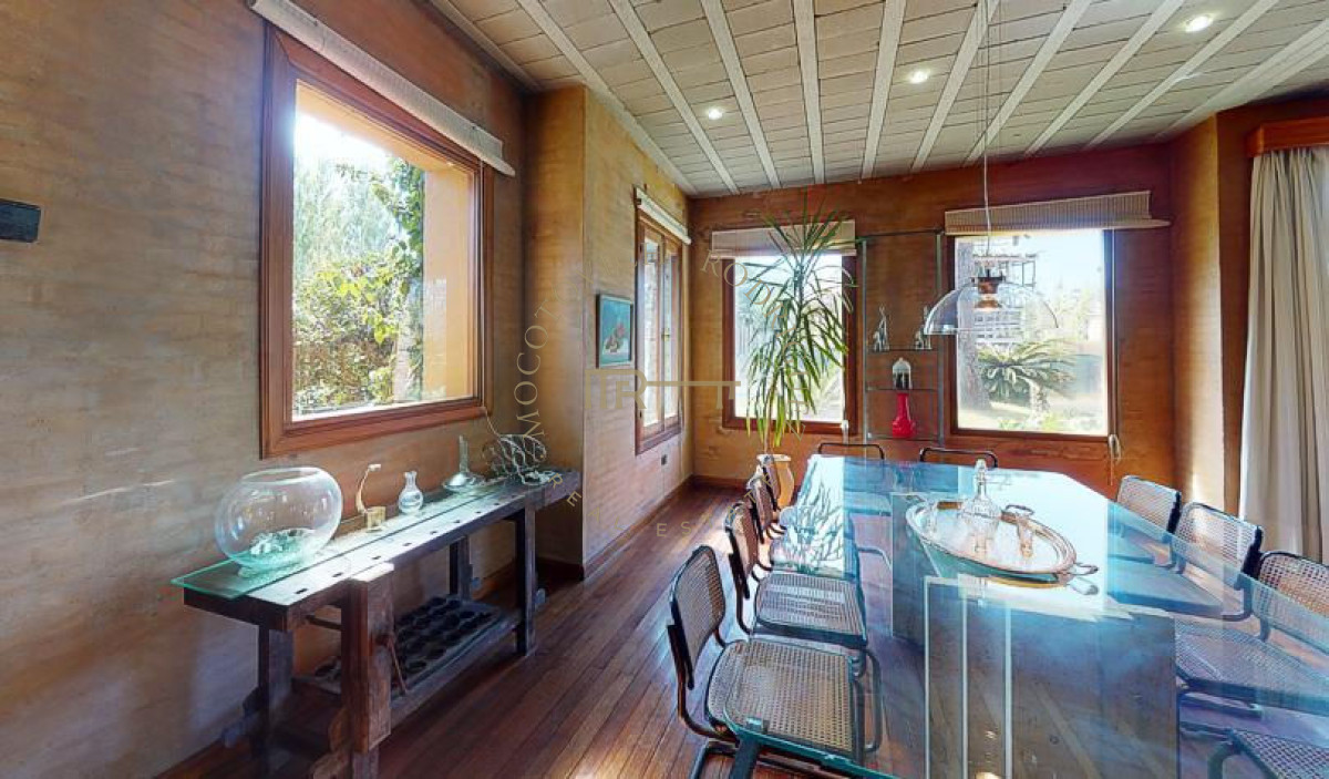 Casa ID.415 - Casa en venta 5 dormitorios  - Barrio cerrado Punta del Este