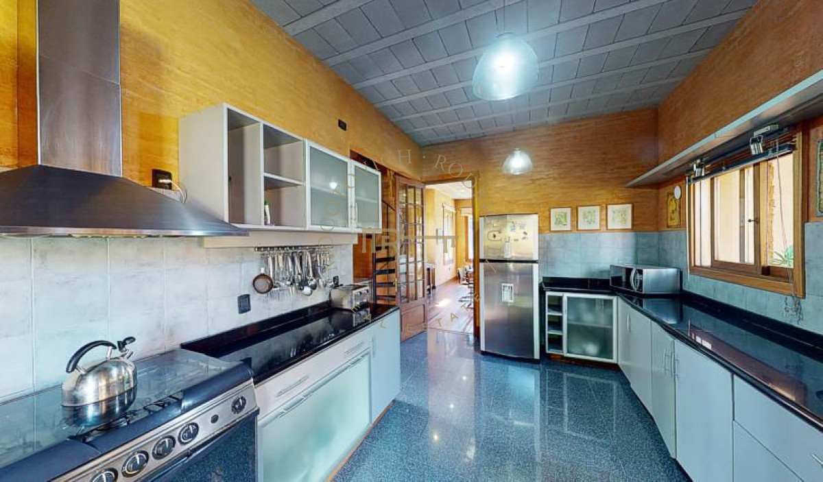 Casa ID.415 - Casa en venta 5 dormitorios  - Barrio cerrado Punta del Este