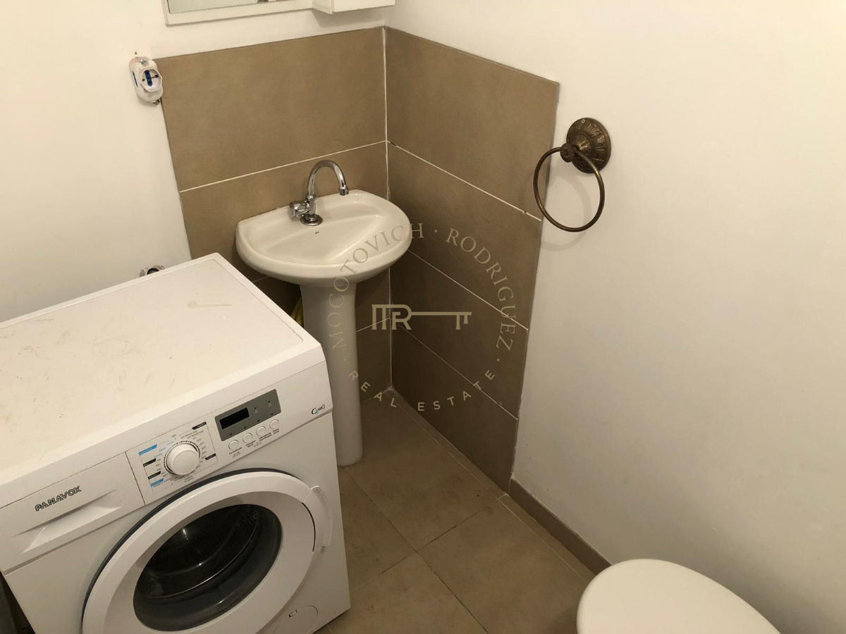 Casa ID.473 - Casa en venta 3 dormitorios 2 baños - Jardines de Cordoba zona colegios. Punta del Este