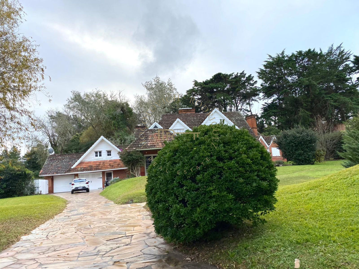 Casa ID.556 - chalet en venta zona Golf en Punta del Este