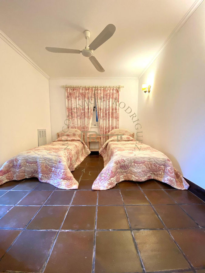 Casa ID.556 - chalet en venta zona Golf en Punta del Este