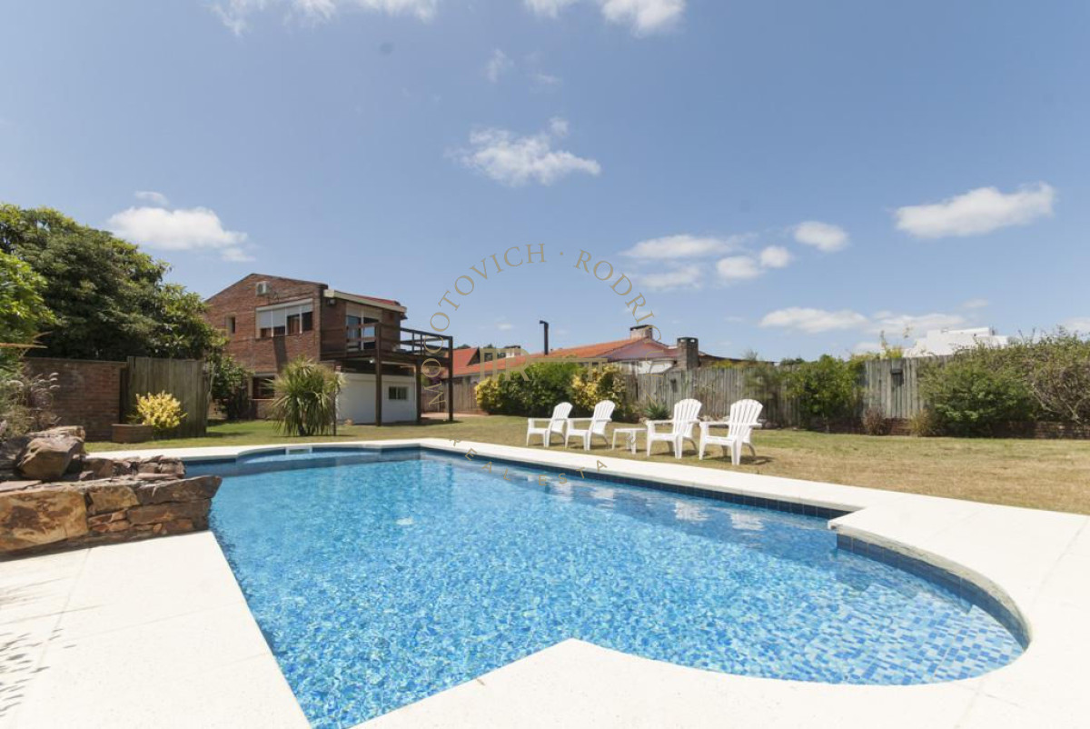 Casa ID.579 - Casa en venta. Pinares Punta del Este