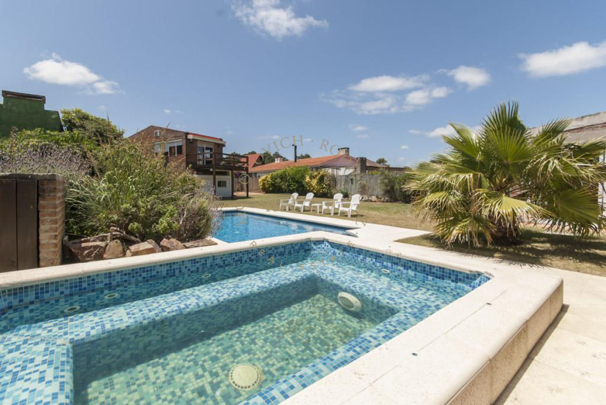Casa ID.579 - Casa en venta. Pinares Punta del Este