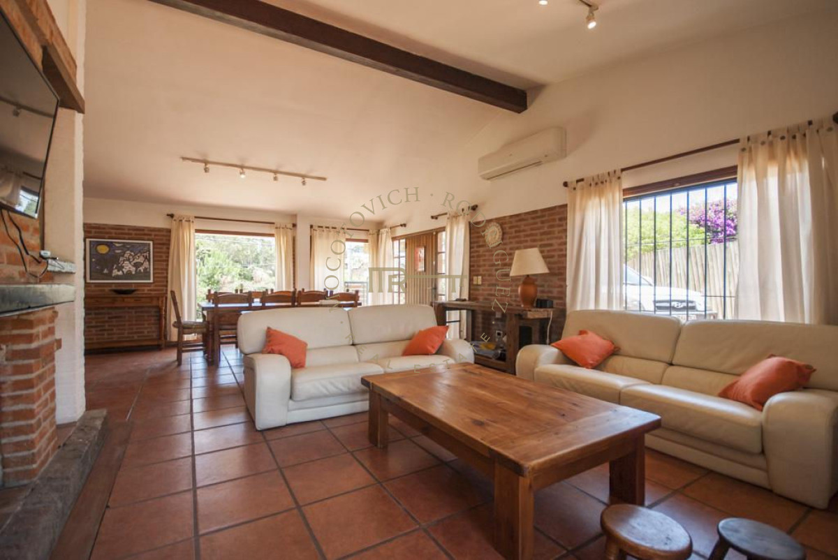 Casa ID.579 - Casa en venta. Pinares Punta del Este