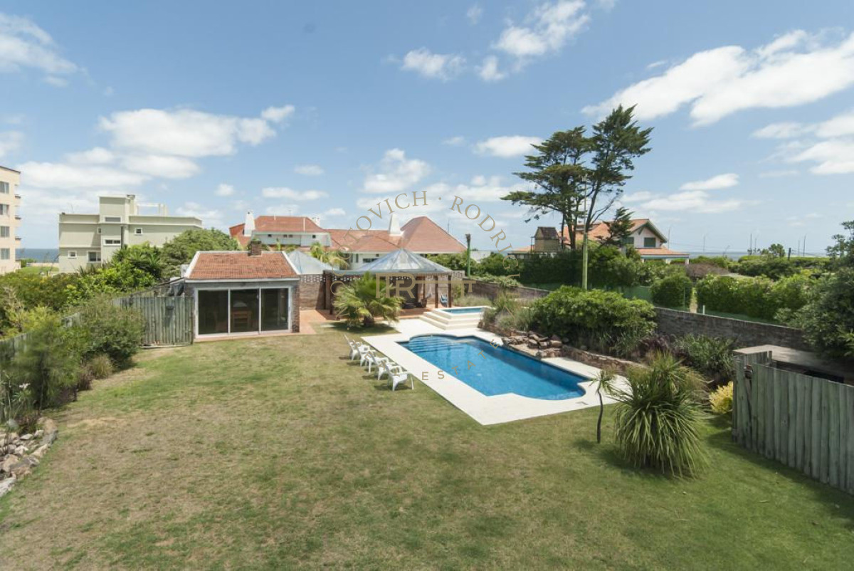 Casa ID.579 - Casa en venta. Pinares Punta del Este