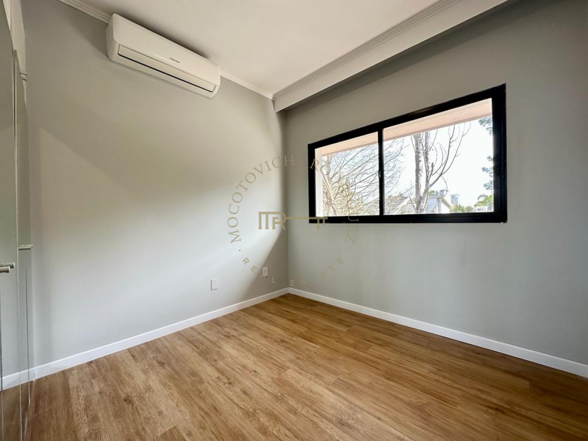 Casa ID.2322 - Casa en Barrio Privado 5 dormitorios venta 