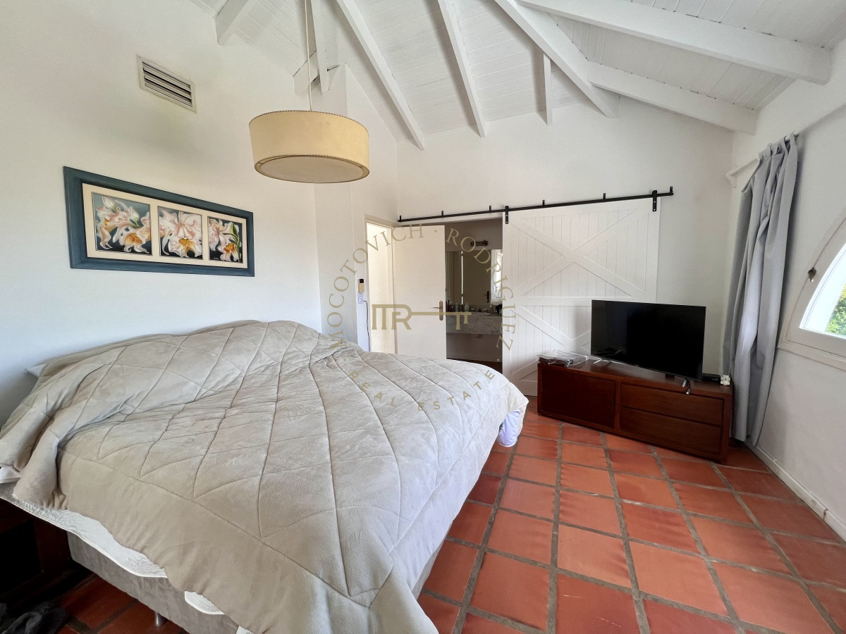 Casa ID.2396 - Casa de 4 dormitorios en alquiler enero. Montoya La Barra
