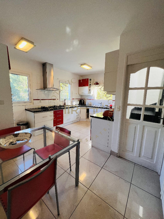 Casa ID.788 - Casa en venta  Punta del Este 5 dormitorios piscina- barrio Golf. Imperdible oportunidad 