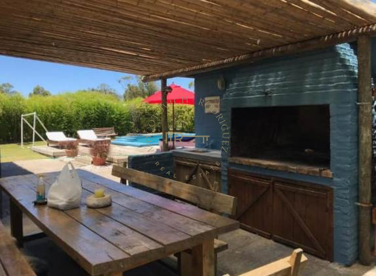 Casa ID.1026 - En alquiler y venta casa en la barra 3 dormitorios
