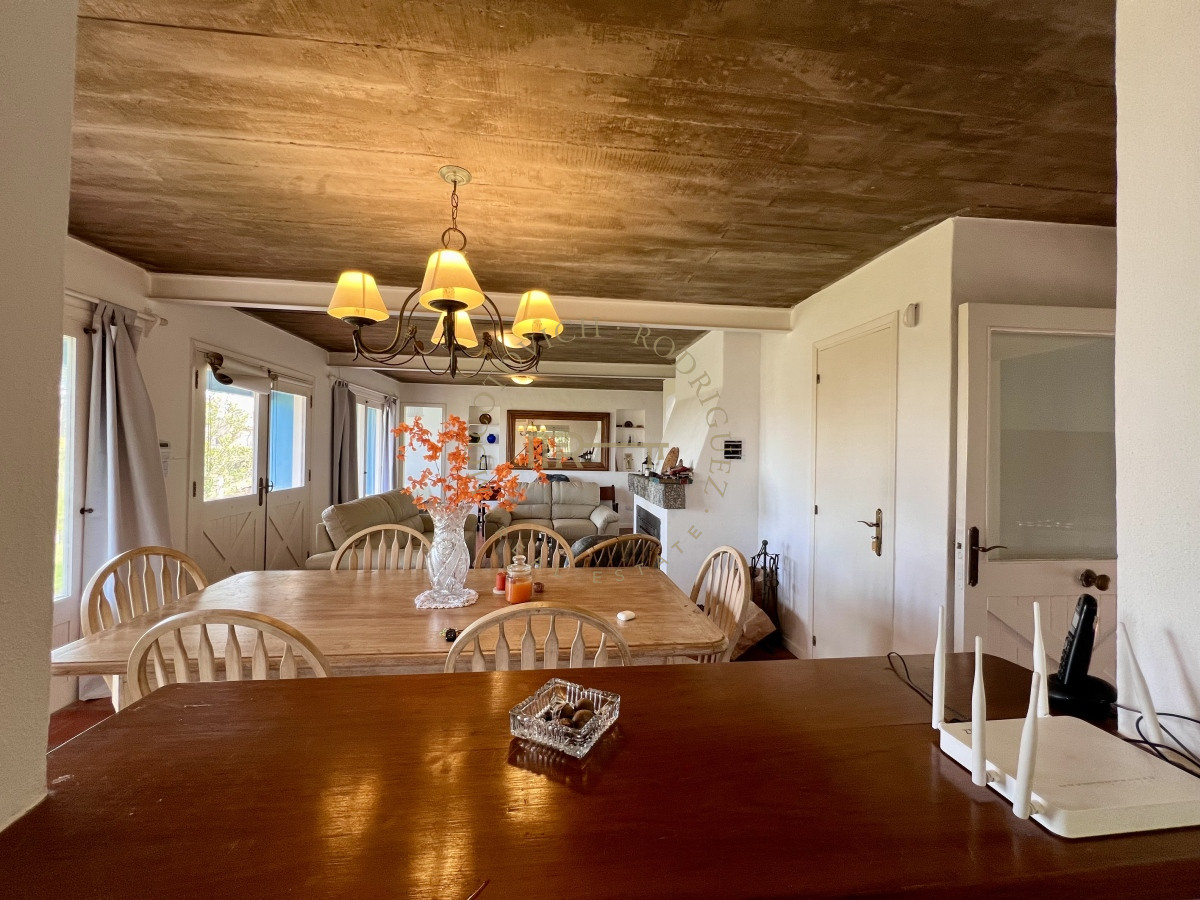 Casa ID.2396 - Casa de 4 dormitorios en alquiler enero. Montoya La Barra