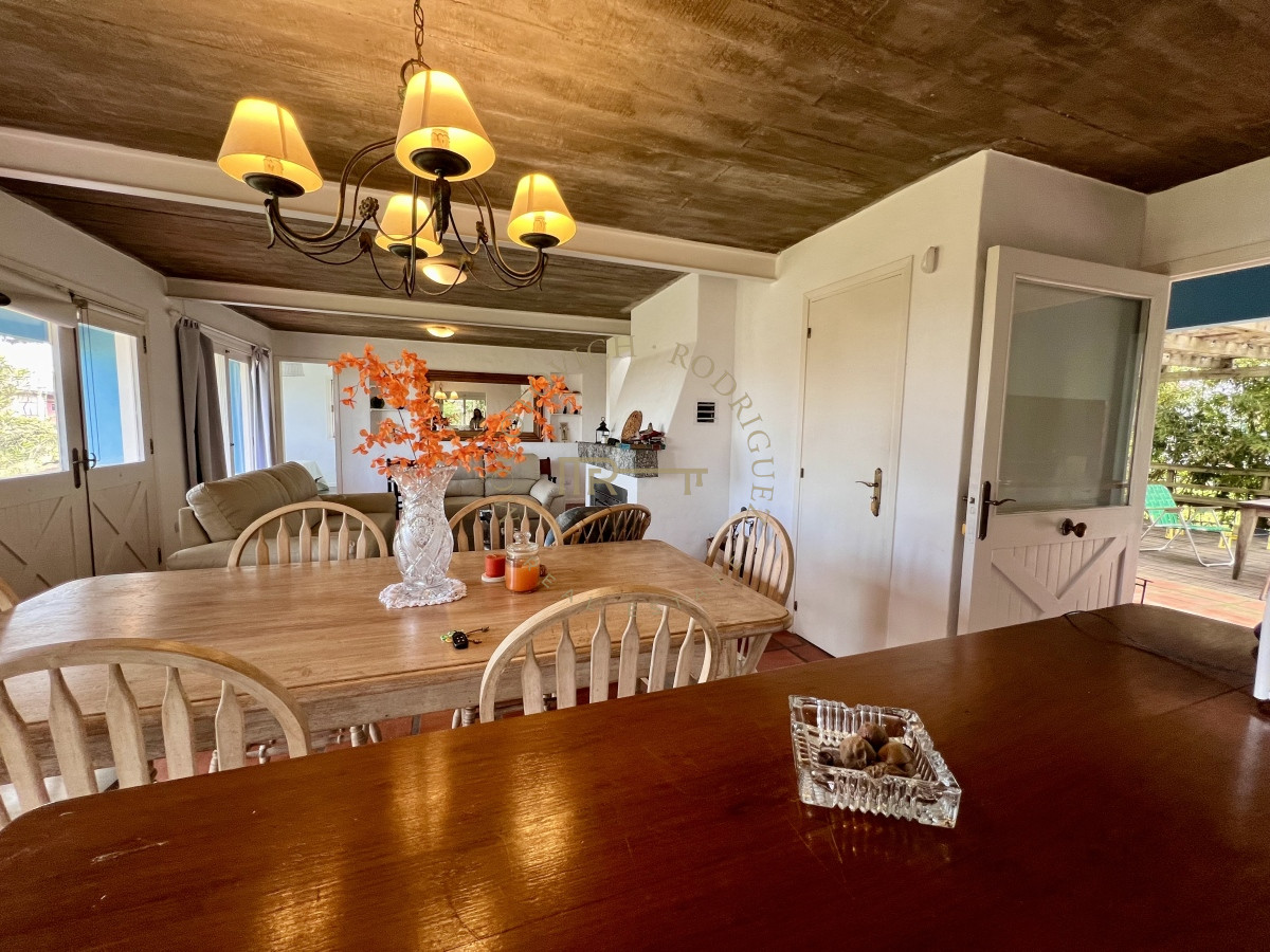 Casa ID.2396 - Casa de 4 dormitorios en alquiler enero. Montoya La Barra