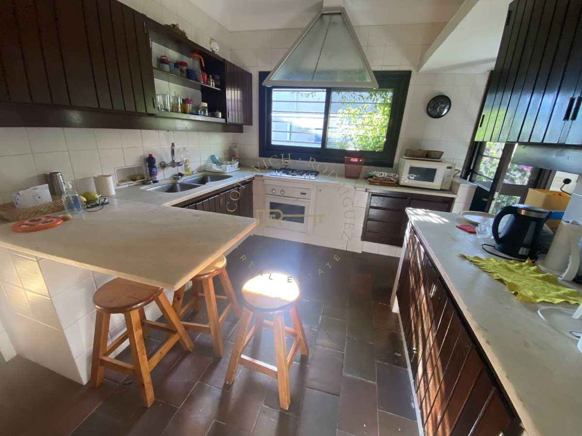 Casa ID.2441 - Casa en venta de 4 dormitorios en Punta del Este 