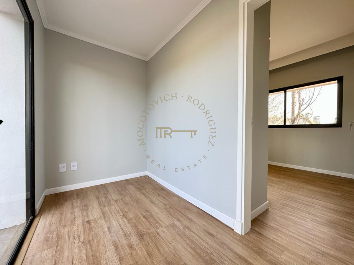 Casa ID.2322 - Casa en Barrio Privado 5 dormitorios venta 