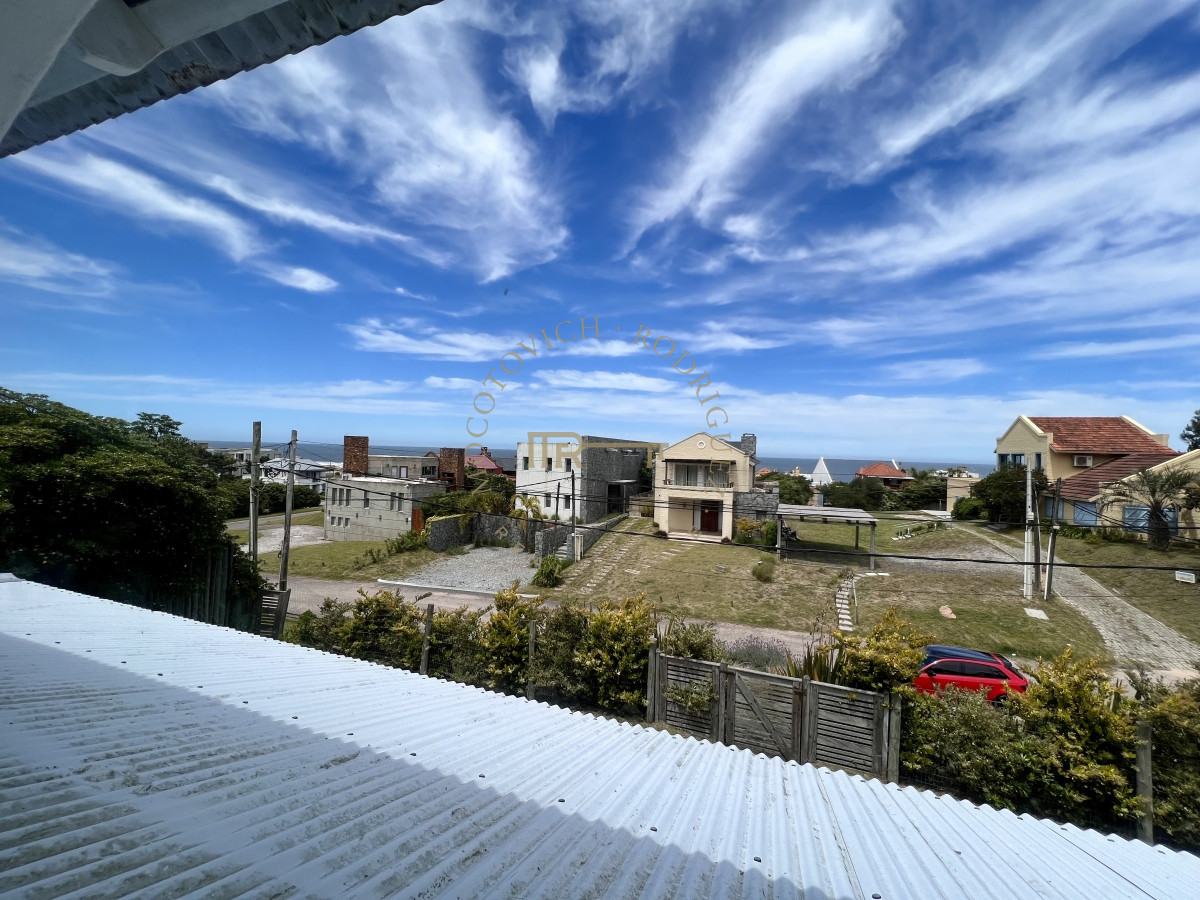 Casa ID.2396 - Casa de 4 dormitorios en alquiler enero. Montoya La Barra