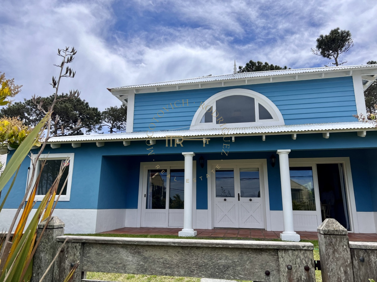 Casa ID.2396 - Casa de 4 dormitorios en alquiler enero. Montoya La Barra