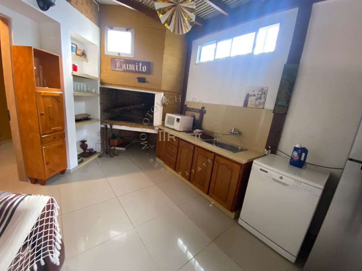 Casa ID.1898 - Venta y alquiler Casa en inmejorable ubicación 