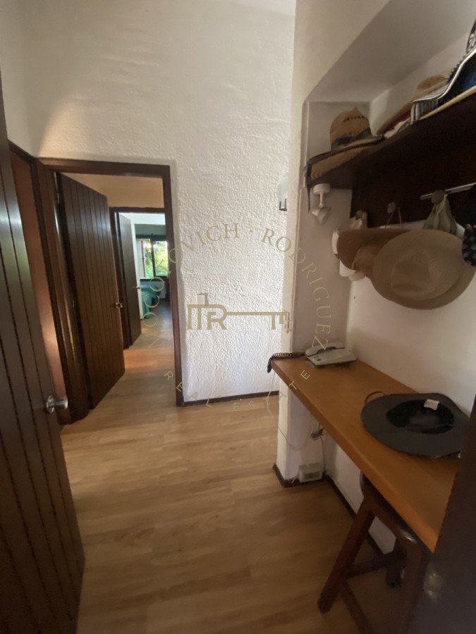 Casa ID.2441 - Casa en venta de 4 dormitorios en Punta del Este 