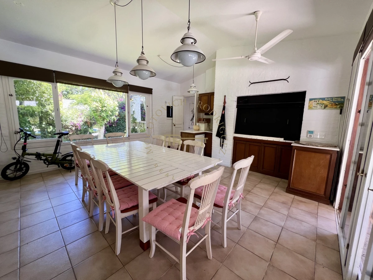Casa ID.2447 - Hermosa casa de 4 dormitorios con piscina climatizada en alquiler temporal Punta del Este