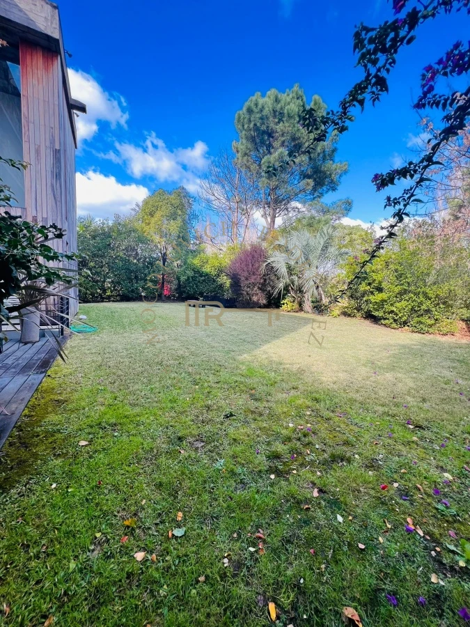 Casa ID.493 - Casa moderna en venta de 4 dormitorios en suite -Barrio Cerrado La Arbolada- Punta del Este.