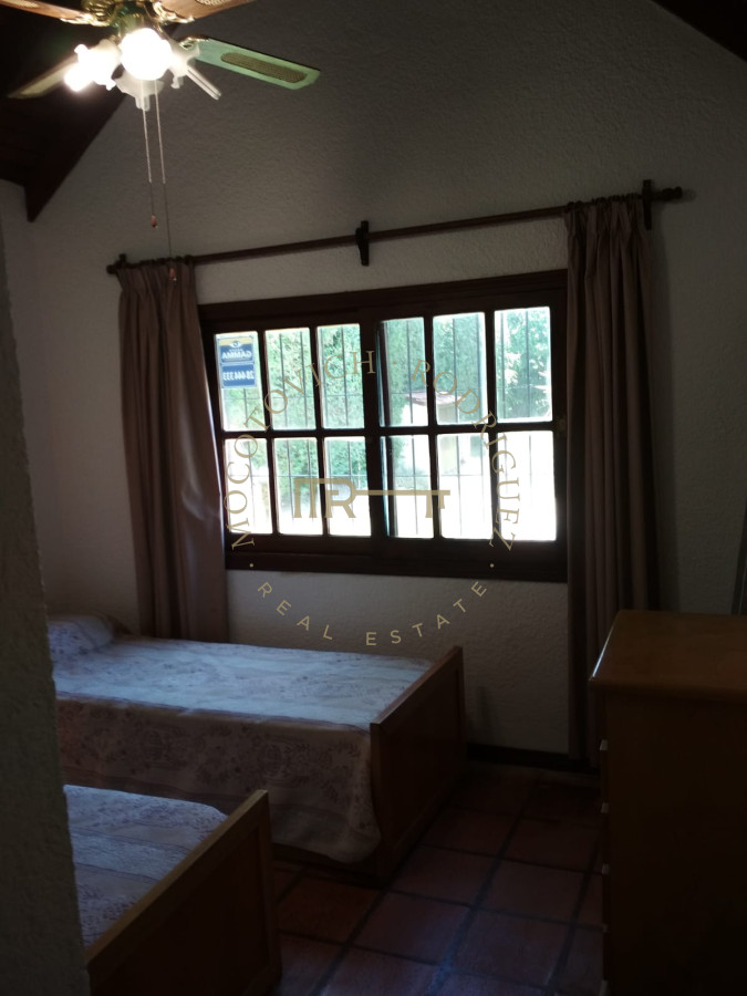 Casa ID.50 - Casa en venta de 4 dormitorios  - Mansa
