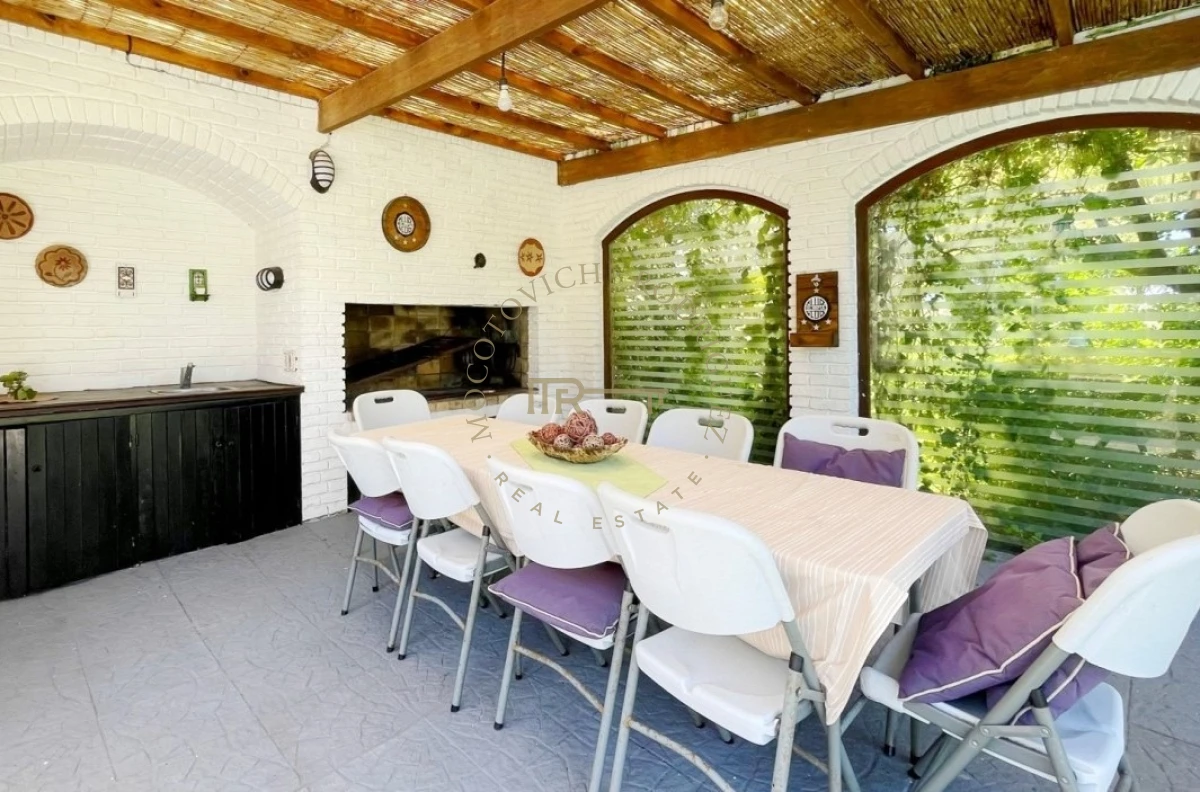 Casa ID.3050 - Casa de 3 dormitorios  y dep. de servicio. Piscina y barbacoa cerca del mar en alquiler temporal. 2026