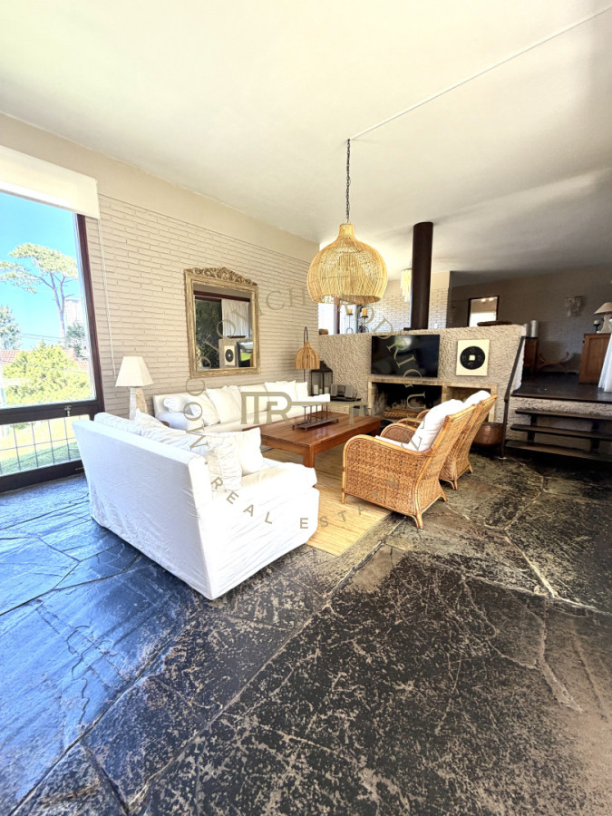 Casa ID.4223 - Casa en solida en excelente ubicación próxima a la playa