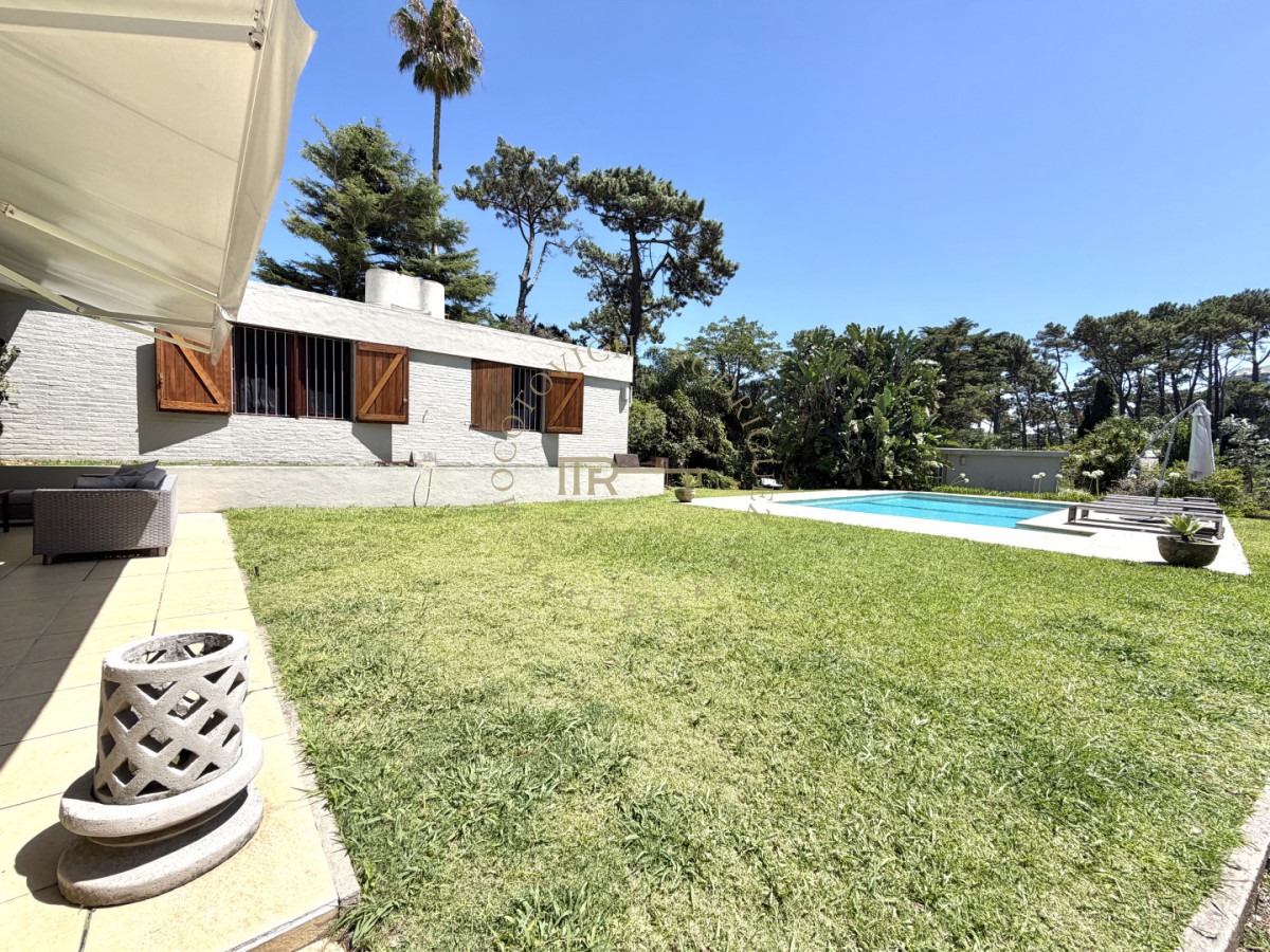 Casa ID.4223 - Casa en solida en excelente ubicación próxima a la playa