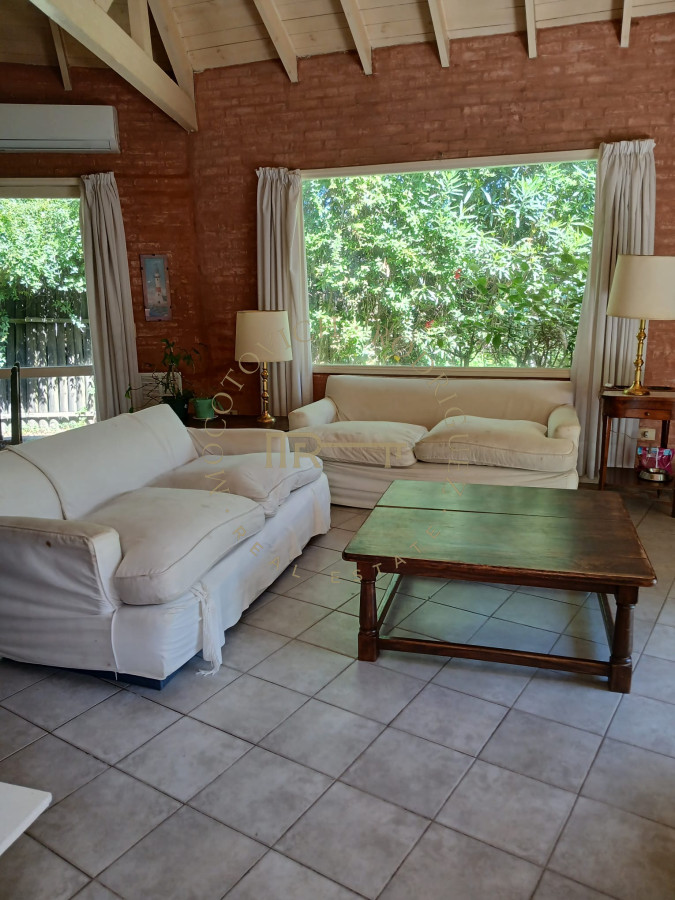 Casa ID.3899 - CAsa en venta en Barrio privado la Arbolada