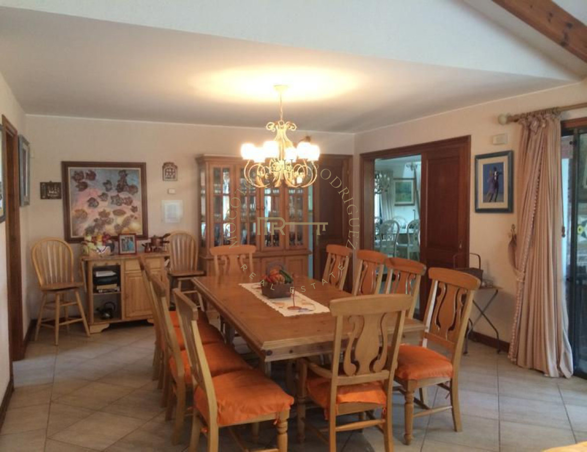 Casa ID.37 - Casa en venta 7 dormitorios - Piscina climatizada cubierta  - Punta del Este- Mansa.