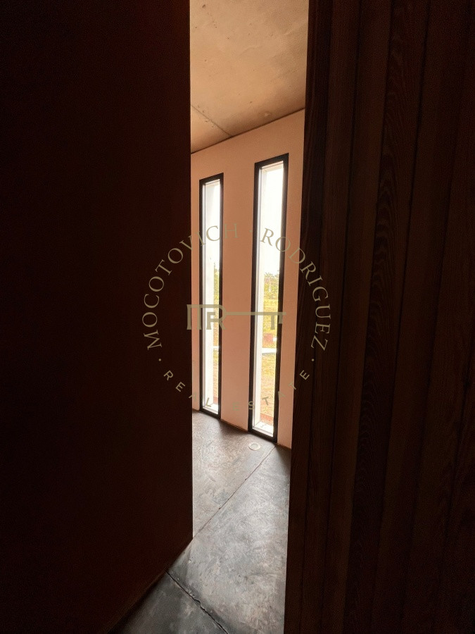 Casa ID.481 - Casa en venta y alquiler temporal de 3 suites y dependencia de servicio  - Punta Piedras