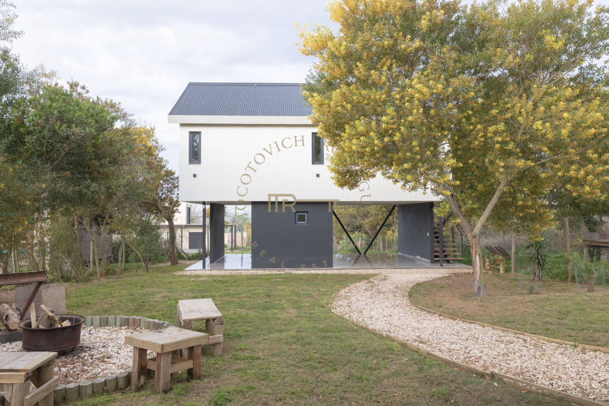 Casa ID.3898 - Moderna casa en alquiler de dos dormitorios. 