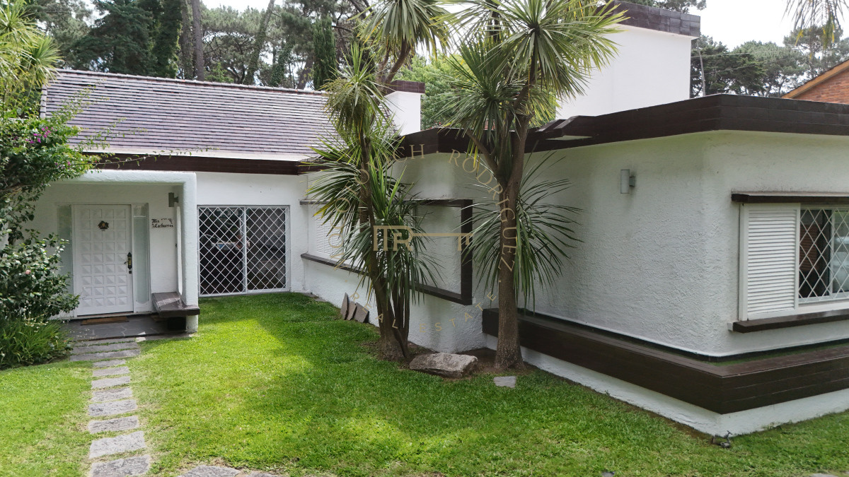 Casa ID.3139 - Casa en venta en Punta del Este de 3 dormitorios. 
