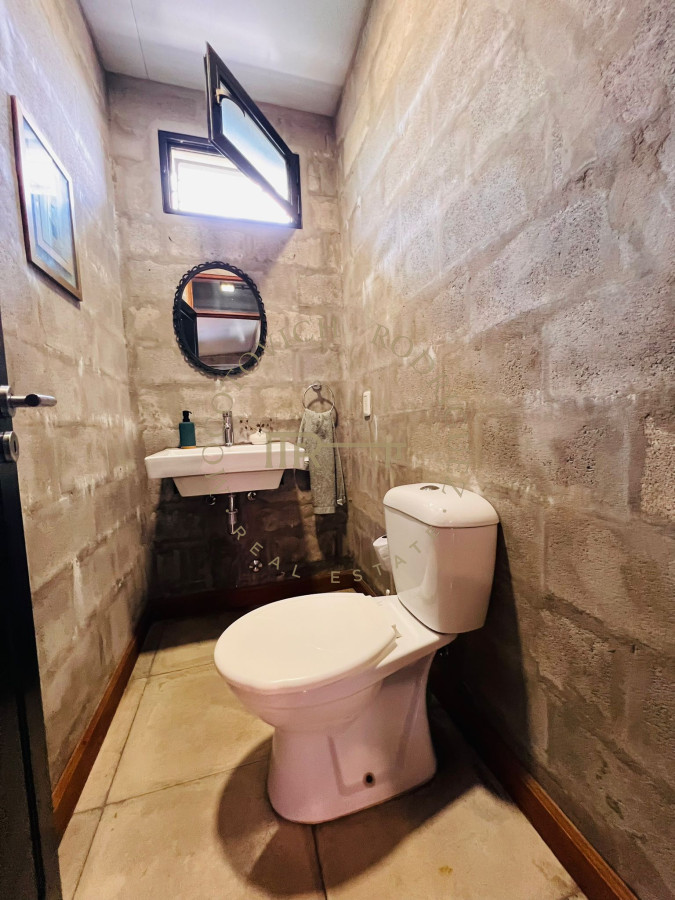 Casa ID.1403 - Casa en venta en Burnett. Punta del Este