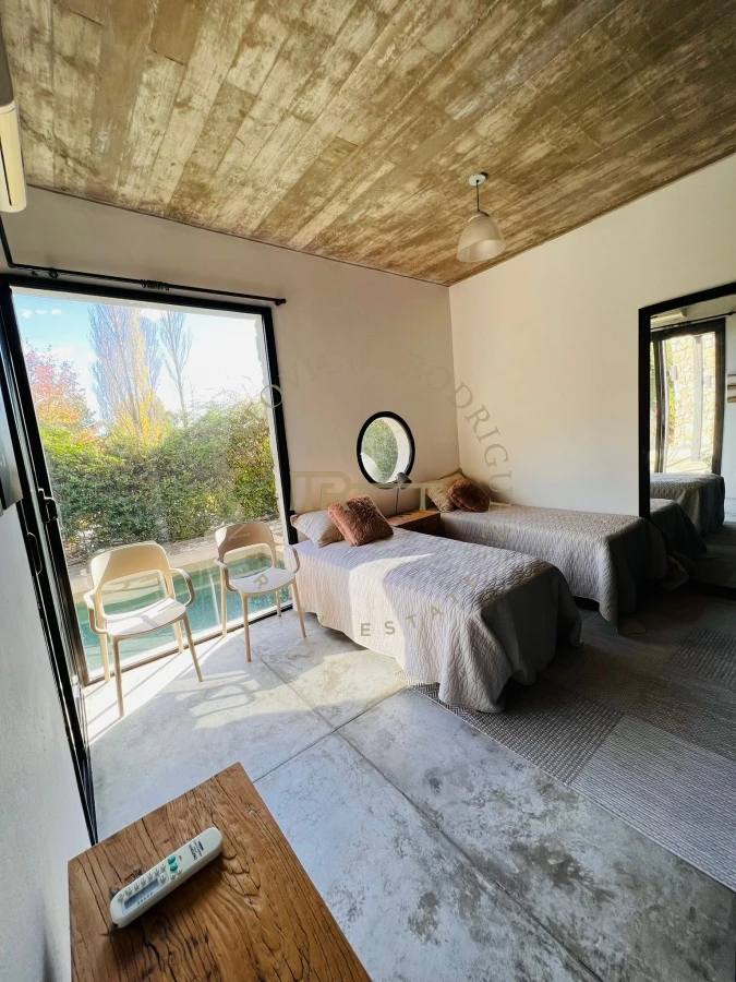 Casa ID.493 - Casa moderna en venta de 4 dormitorios en suite -Barrio Cerrado La Arbolada- Punta del Este.