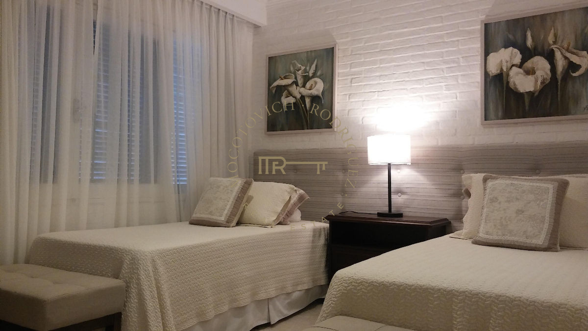 Casa ID.4 - Casa en venta alquiler temporal 6 dormitorios a nuevo - Mansa-Punta del Este. 