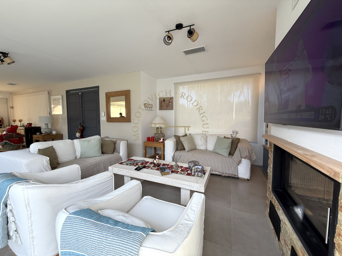 Casa ID.4151 - Casa a estrenar en alquiler de verano. 3 dormitorios piscina y barbacoa 