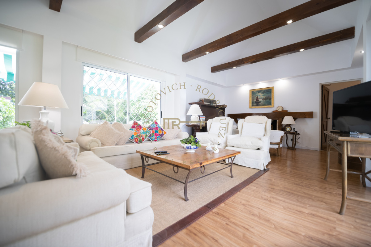 Casa ID.3139 - Casa en venta en Punta del Este de 3 dormitorios. 