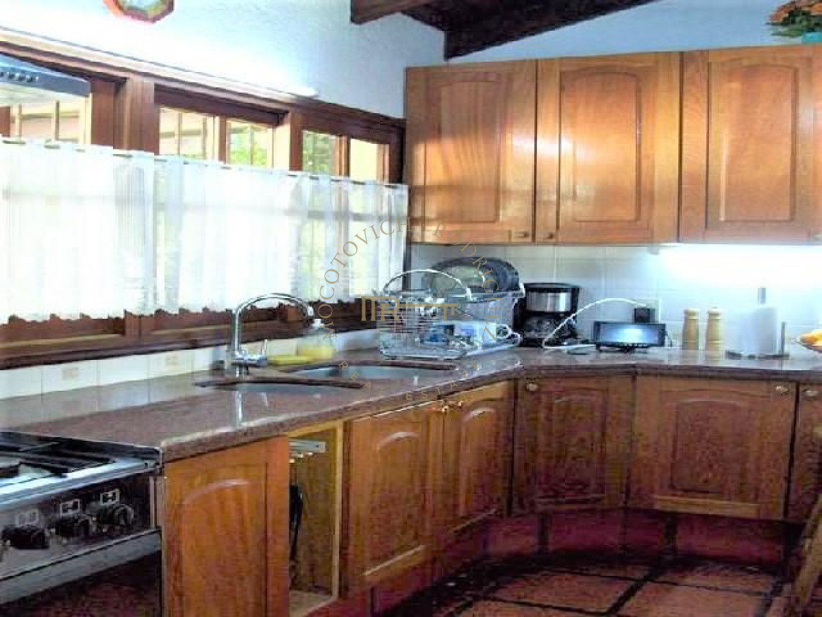 Casa ID.50 - Casa en venta de 4 dormitorios  - Mansa