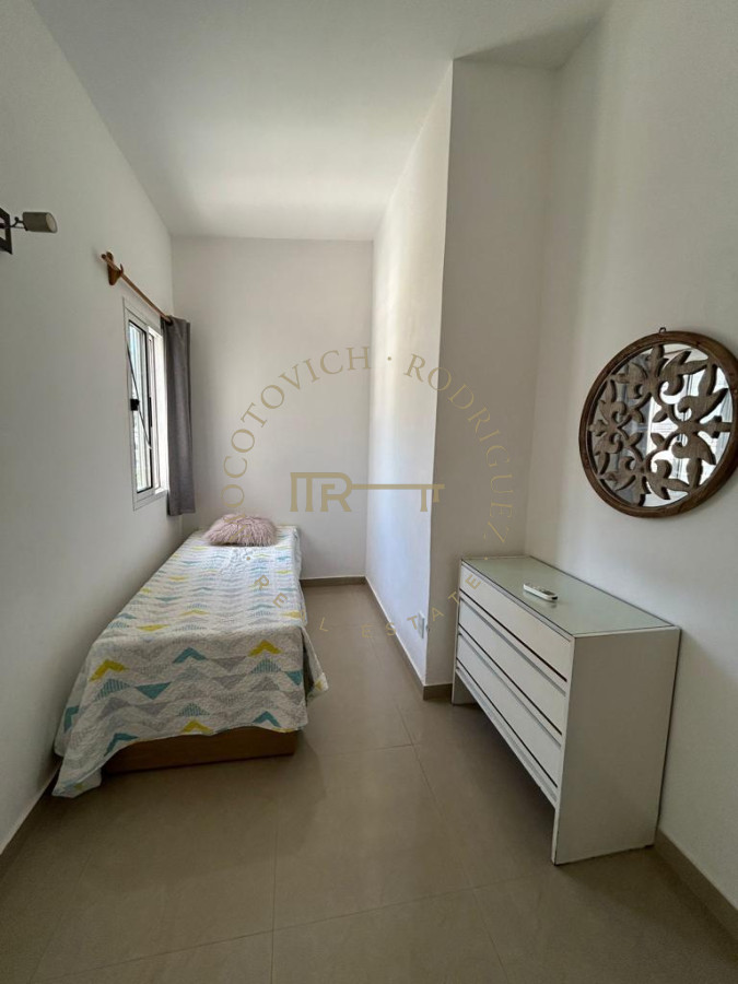 Casa ID.3273 - Alquiler anual ph de 2 dormitorios y 1 baño mas toilette