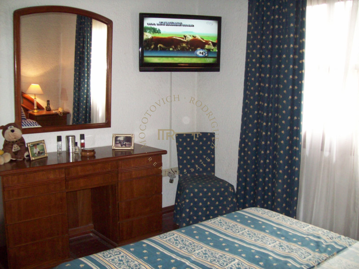 Casa ID.50 - Casa en venta de 4 dormitorios  - Mansa