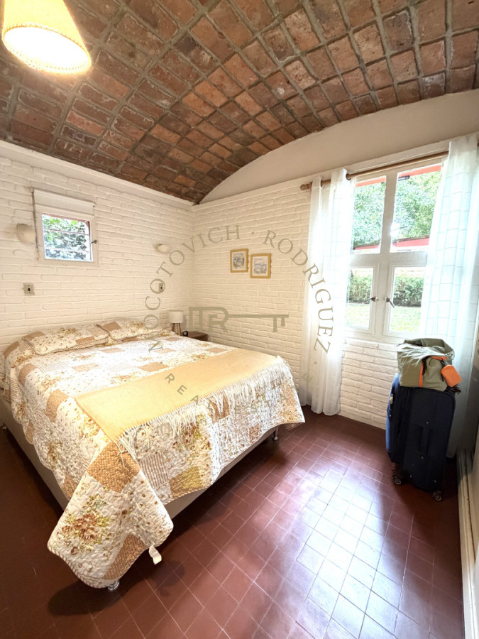 Casa ID.4695 - Alquiler de verano casa de 2 dormitorios en Pinares. 