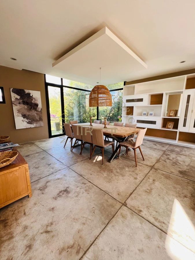 Casa ID.493 - Casa moderna en venta de 4 dormitorios en suite -Barrio Cerrado La Arbolada- Punta del Este.
