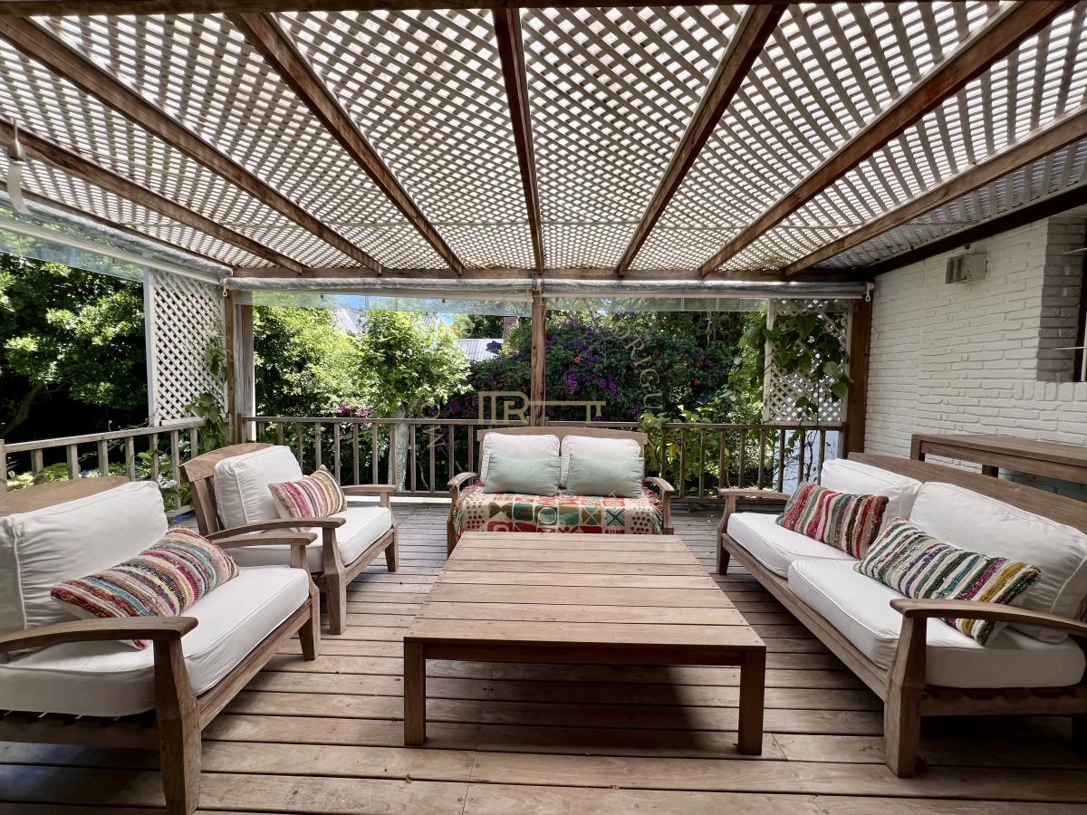 Casa ID.2447 - Hermosa casa de 4 dormitorios con piscina climatizada en alquiler temporal Punta del Este