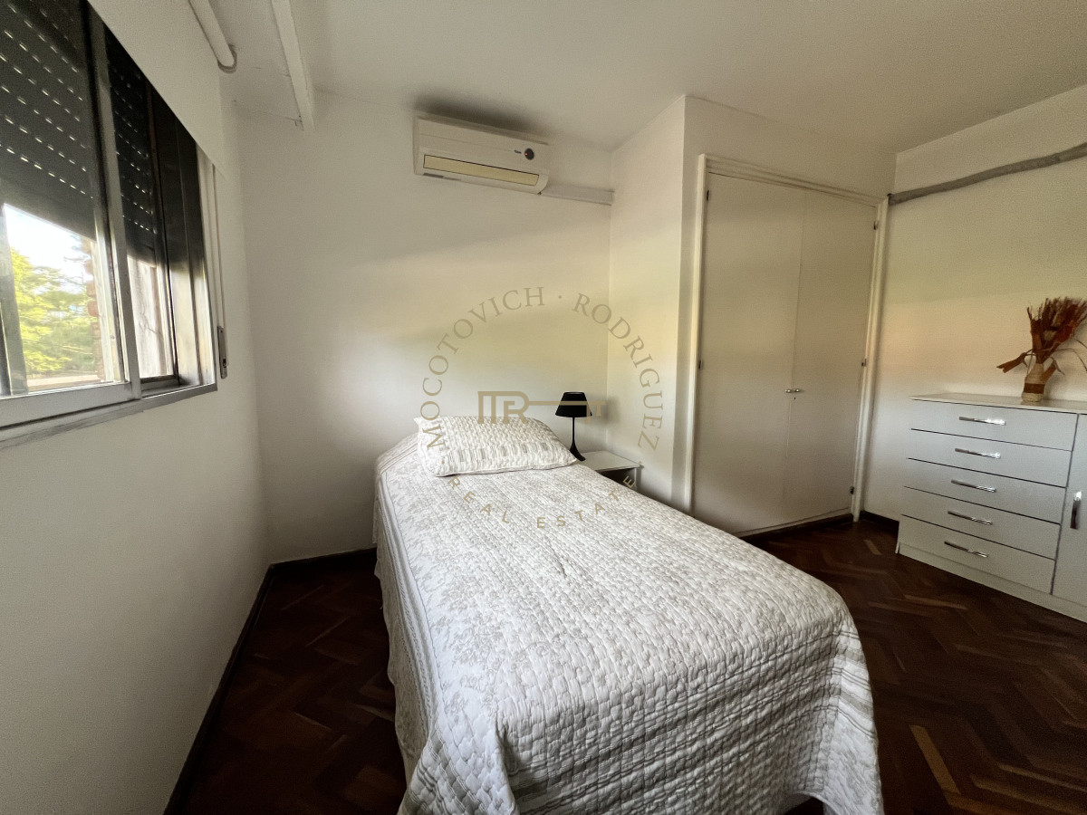 Casa ID.3412 - Exclusiva casa en venta, 5 dormitorios, gran parque, piscina climatizada. 