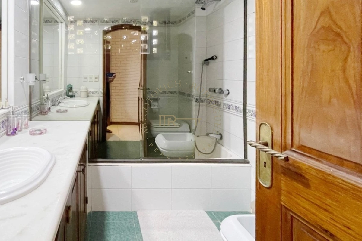Casa ID.3050 - Casa de 3 dormitorios  y dep. de servicio. Piscina y barbacoa cerca del mar en alquiler temporal. 2026