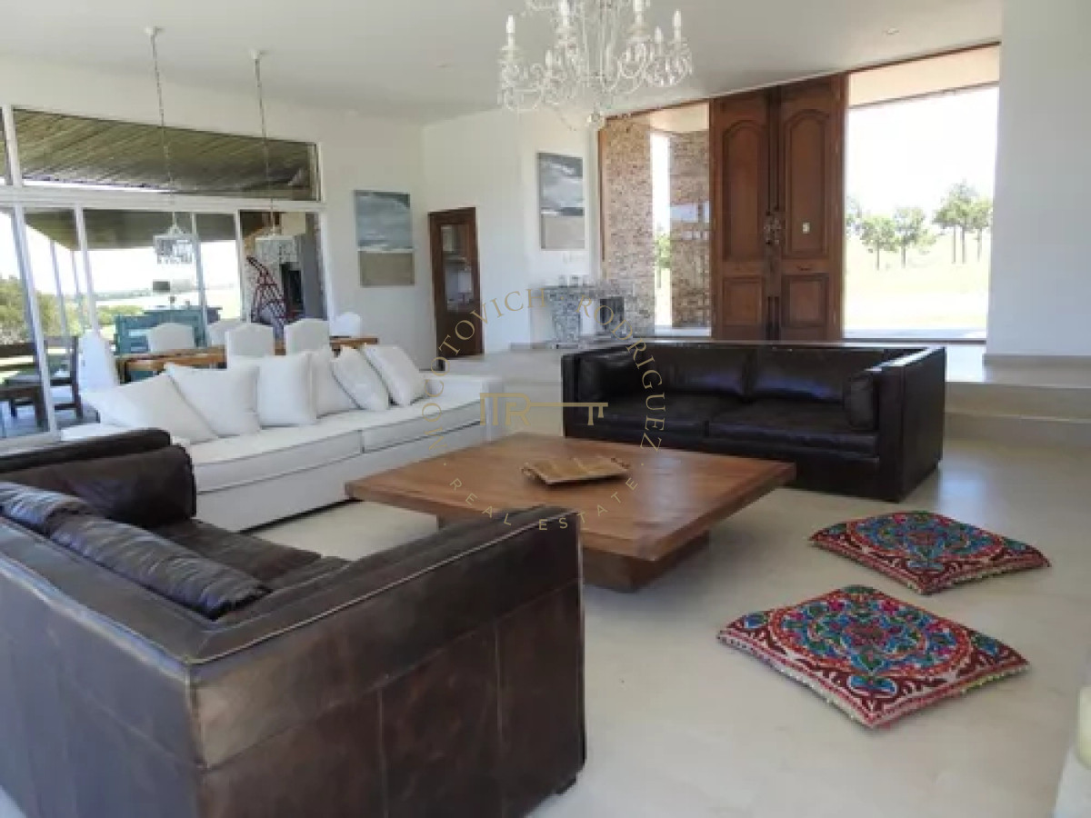 Casa ID.3013 - Hermosa casa en Pueblo Mio 