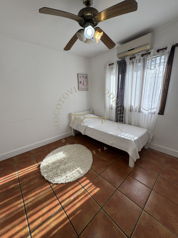 Casa ID.3540 - Casa en alquiler anual 4 dormitorios. Punta del este Maldonado.-