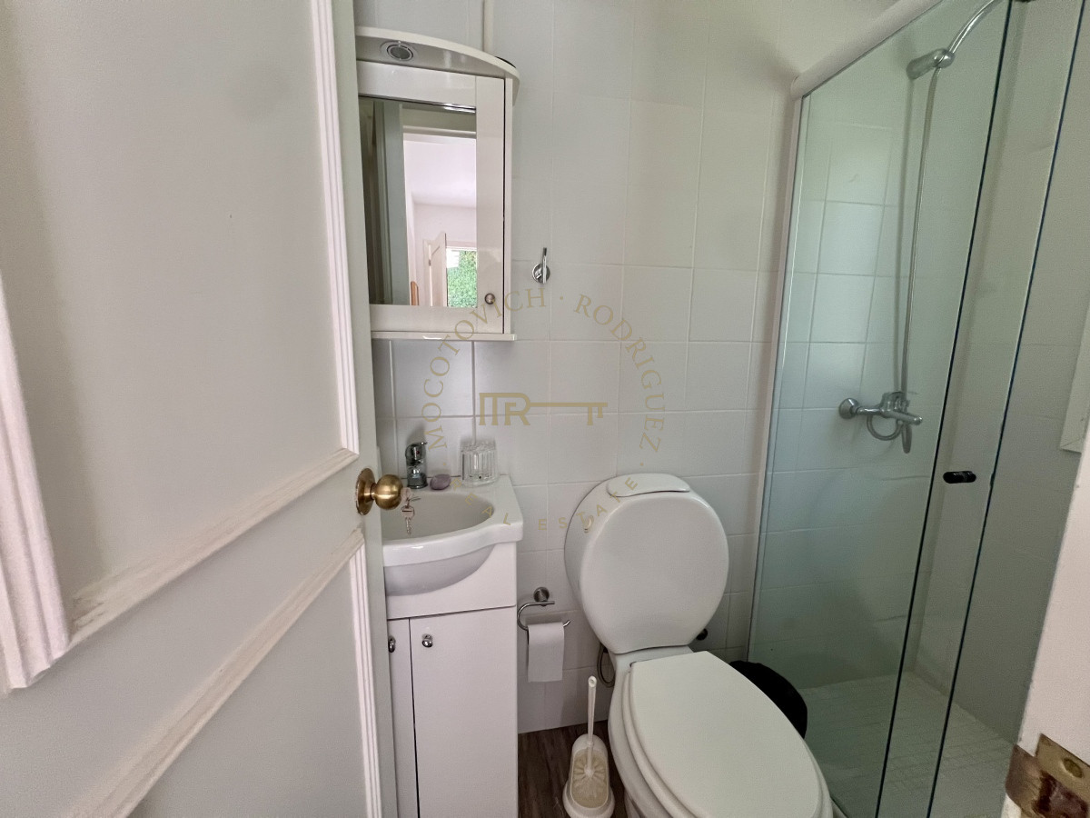 Casa ID.2447 - Hermosa casa de 4 dormitorios con piscina climatizada en alquiler temporal Punta del Este