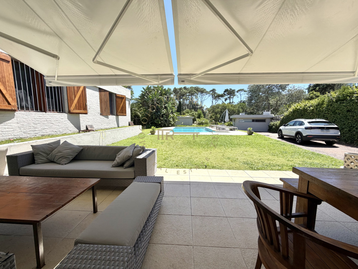 Casa ID.4223 - Casa en solida en excelente ubicación próxima a la playa